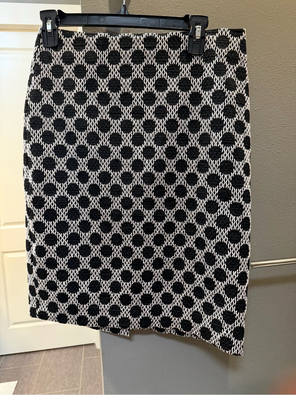 Ann Taylor Black and White Grometric Pencil Skirt with Neutral Accent
